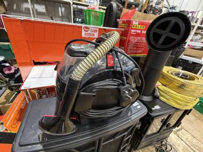 BISSELL CARPET CLEANER