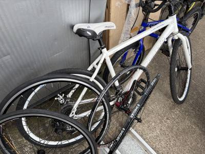 CARRERA BIKE + 2 SET RIMS 