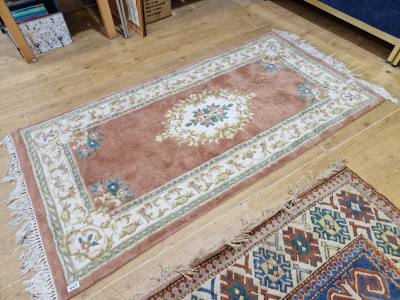ORIENTAL RUG (95 X 190 CM) 