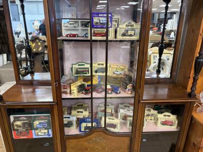 CASE OF COLLECTORS CARS