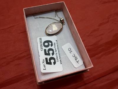 SILVER CHAIN + M.O.P PENDANT