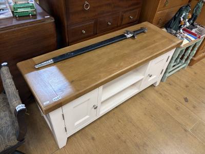 MODERN TV CABINET