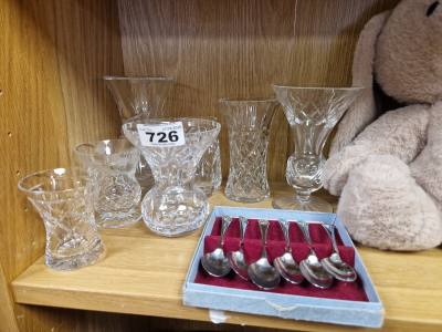 TABLE LOT CRYSTAL + SPOONS
