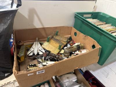 BOX OF MODELS + CURIOS