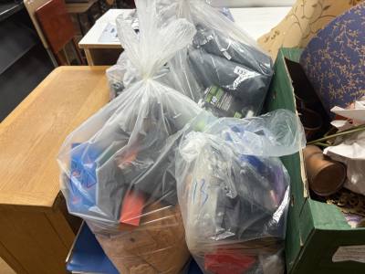 4 X ASSORTED BAG LOTS OF CAR PARTS ETC