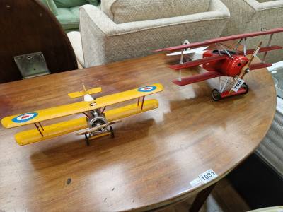 2 X MODEL AIRPLANES