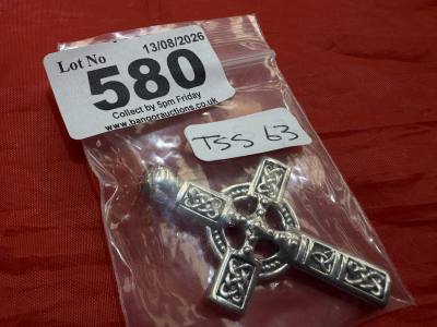 NEW SILVER CROSS PENDANT