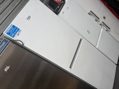 BEKO FRIDGE  FREEZER
