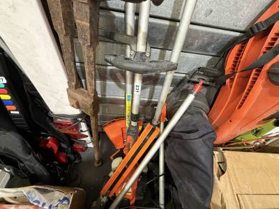 PETROL STRIMMER + ATTACHMENTS (SAS)