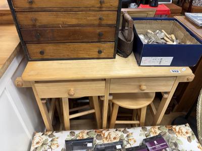 BEECH BREAKFAST TABLE + STOOLS
