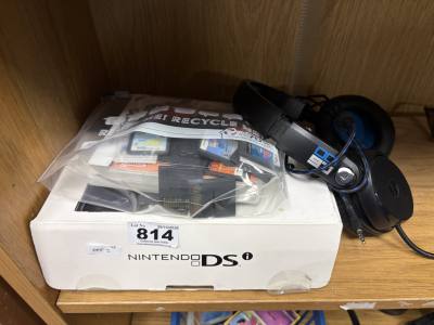 NINTENDO DS, GAMES + HEADPHONES