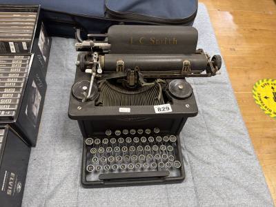L.C SMITH TYPEWRITER