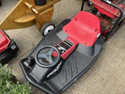 RAZOR CRAZY CART (NEEDS CHARGER )