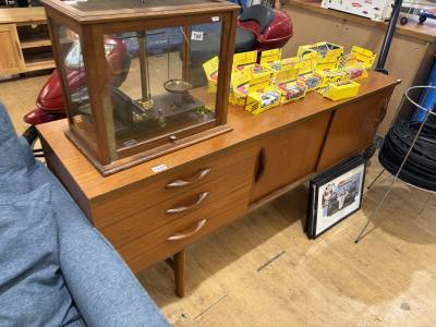 MID CENTURY SIDEBOARD