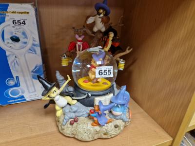 DISNEY SNOWGLOBE