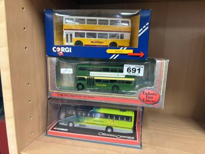 LOT OF COLLECTORS BUSES