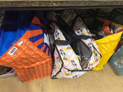BAG OF WALLPAPER + 2 X BAGS OF TOYS