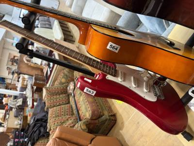 TANGLEWOOD ELECTRIC GUITAR