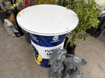 BARREL TABLE