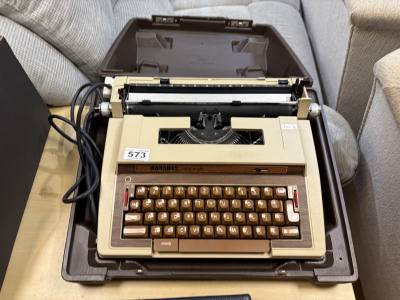 ELECTRIC TYPEWRITER