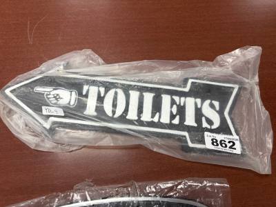 TOILETS SIGN