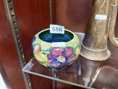 MOORCROFT POT