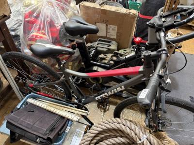 B-TWIN MOUNTAIN BIKE