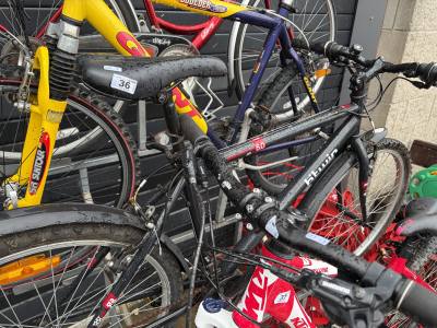 B-TWIN BIKE