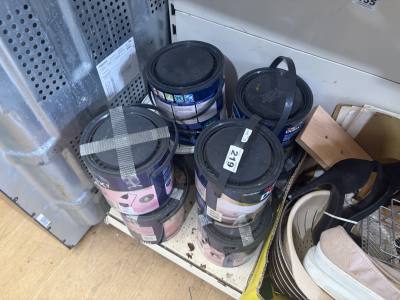 LOT OF UNOPENED TUBS OF PAINT