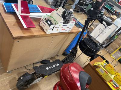 ELECTRIC SCOOTER (KEYS IN OFFICE)
