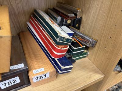 LOT OF HARMONICAS