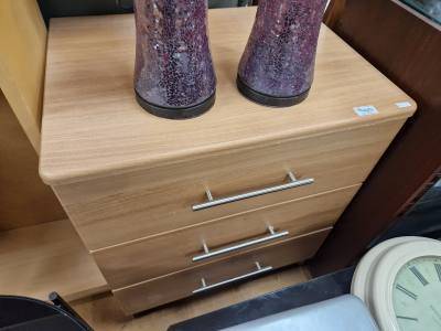 LAMINATE DRAWER CHEST