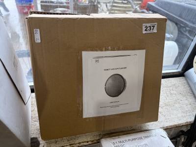ROBOT VACUUM