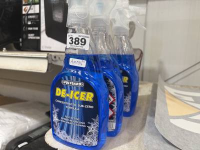 5 X DE-ICING SPRAYS