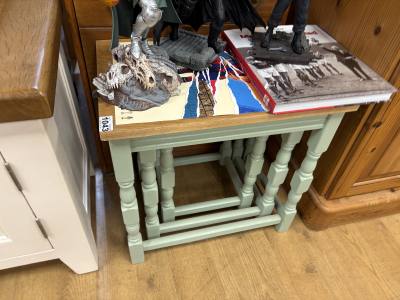 NEST OF TABLES