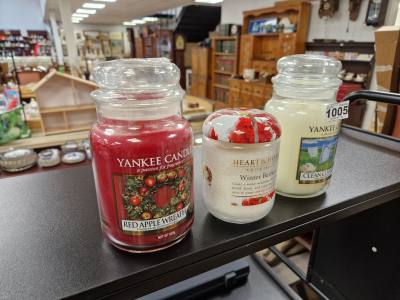 3 X YANKEE CANDLES