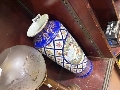 CHINESE HAND PAINTED VASE
