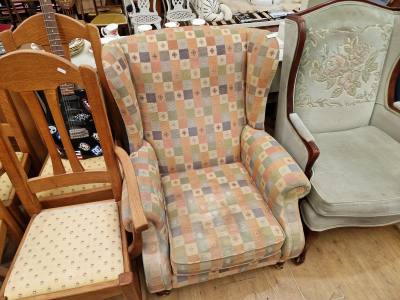 WINGBACK CHAIR