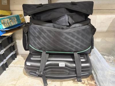 CAMCORDER + BAG OF ACCESSORIES