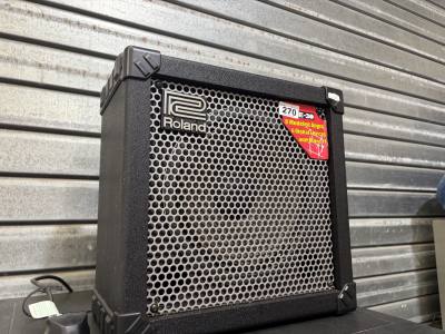ROLAND AMP