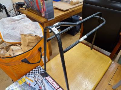 HORSE SADDLE REST BAR