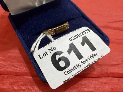 9CT GOLD RING (SIZE M 1.3 GRAMS)
