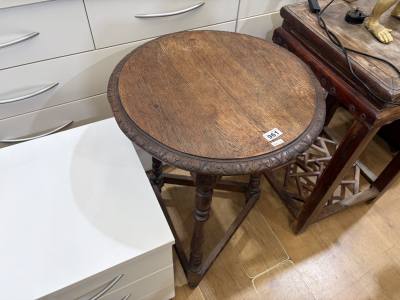 OAK LAMP TABLE