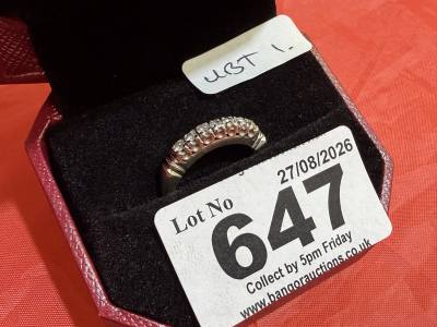 18CT 7 STONE DIAMOND ETERNITY RING