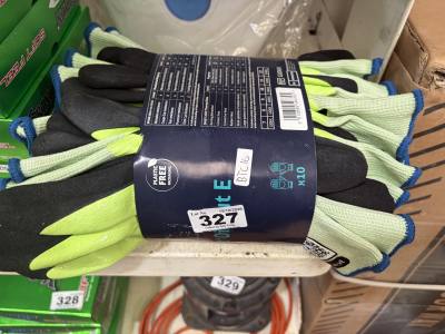 BUNDLE OF NEW GLOVES