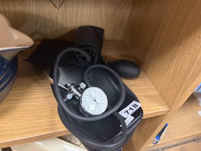THERMUS BLOOD PRESSURE MONITOR