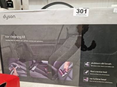 DYSON CAR CLEANING KIT