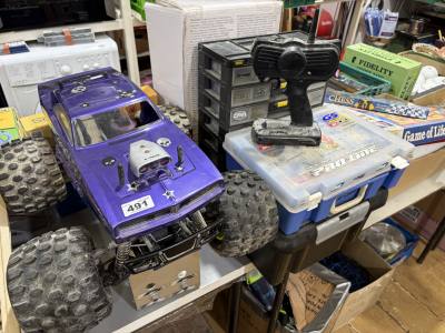 REMOTE CONTROL CAR + ACCESSORIES