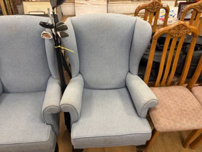 FABRIC WINGBACK CHAIR