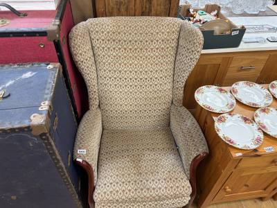 WINGBACK CHAIR